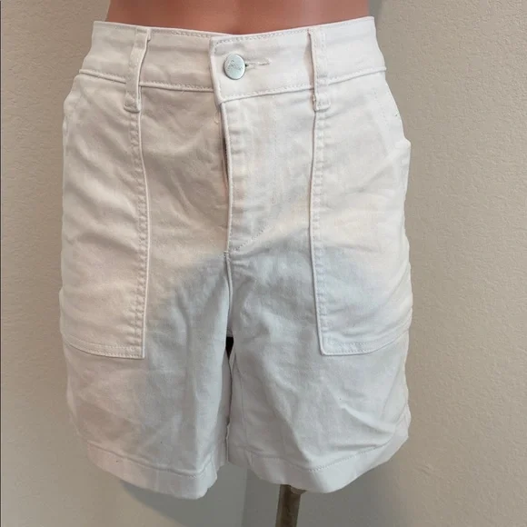 Women's White Casual Shorts - Picture 1 of 2